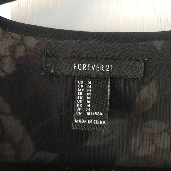 Forever 21 wrap crop top - Picture 2 of 2